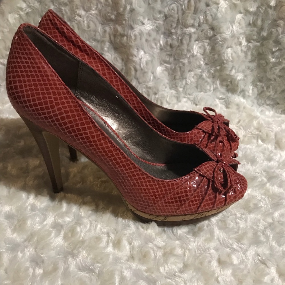 Moda Spana snake skin style high heels